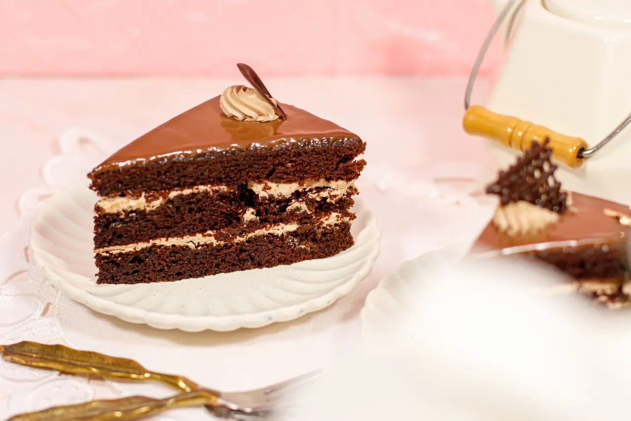 7- chocolate cake portion 15 AED